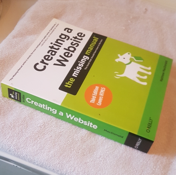 🖥 Creating A Website Book - Picture 8 of 11